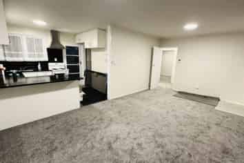 1/222 Edmonton Road, Te Atatu South