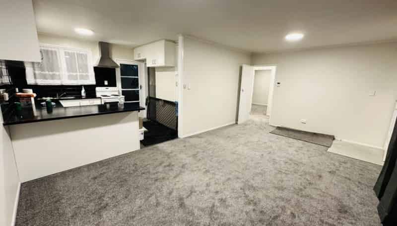 1/222 Edmonton Road, Te Atatu South