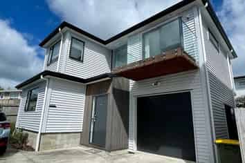 60D Bay Street, Red Beach