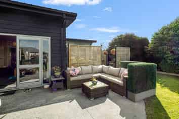 1 Penbury Close Huntingdon, Huntingdon/Lake Hood