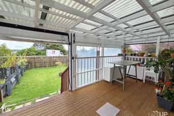 323a Hobsonville Road, Hobsonville
