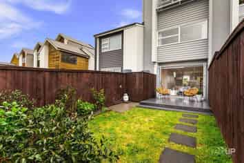 22 Squadron Drive, Hobsonville