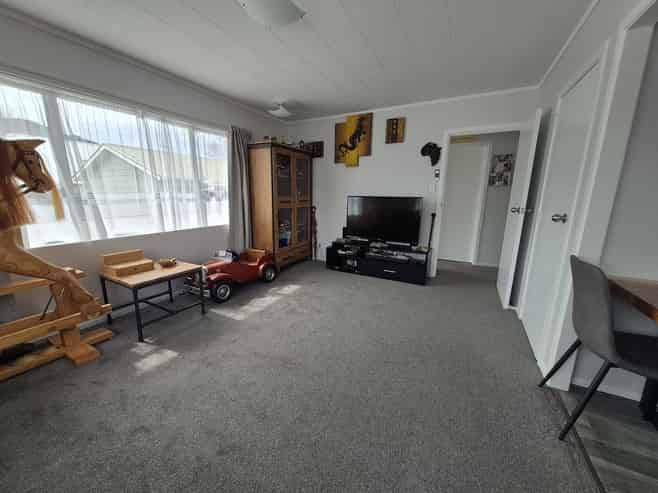 2/9 Whitley Avenue, Ebdentown