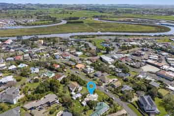 15 Nelson Street, Helensville