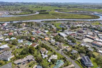 15 Nelson Street, Helensville