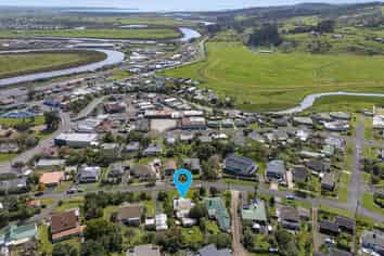 15 Nelson Street, Helensville