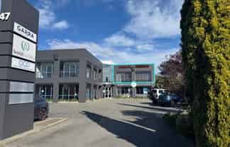 Bright Office Tenancy | Parking - Mandeville St