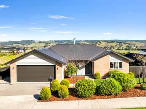 32 Katania Heights, Brightwater