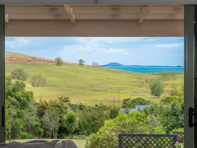 10 Taipa View Rd, Taipa