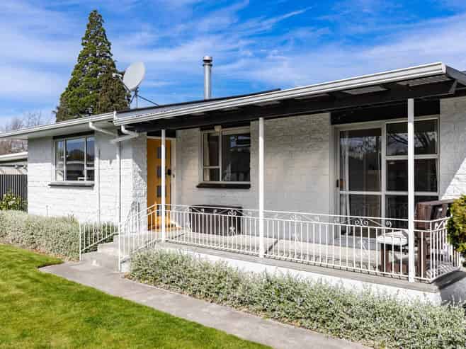 42A McLauchlan Street, Springlands