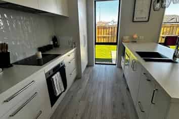 12A Walshs Road, Allenton