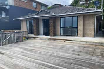 6 Weston Street, Moturoa