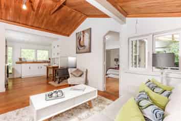 199B Victory Road, Laingholm