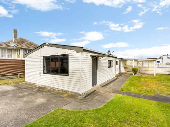 105 Harper Street, Gonville