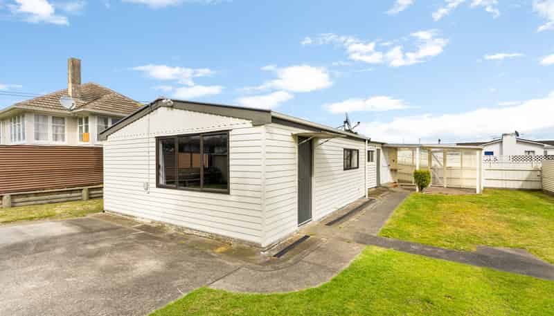 105 Harper Street, Gonville