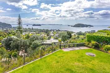 5/11C Christine Terrace, Hahei