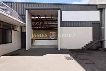 MT EDEN INDUSTRIAL - 13 PARKS INCLUDED