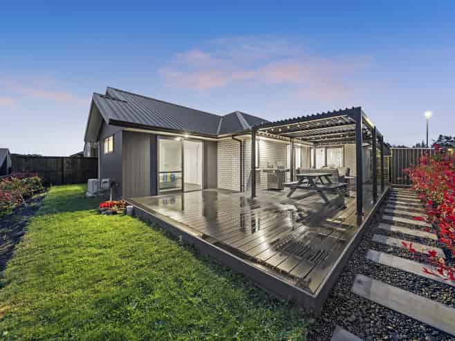 11 Te Rata Boulevard, Paerata