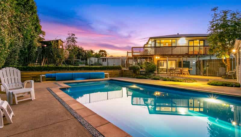 6 May Avenue, Te Atatu South