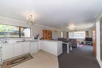 2 Gregory Close, Palmerston North