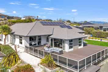 26 Katania Heights, Brightwater