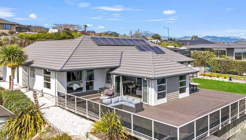 26 Katania Heights, Brightwater