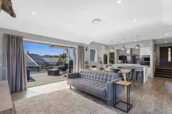26 Katania Heights, Brightwater