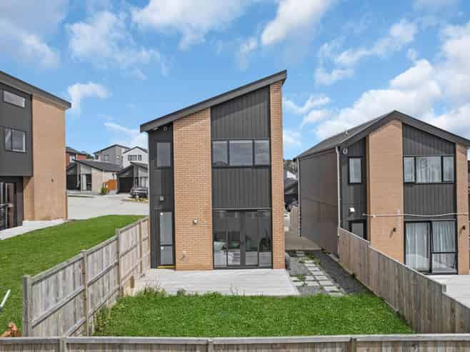 36 Puwha Street, Massey