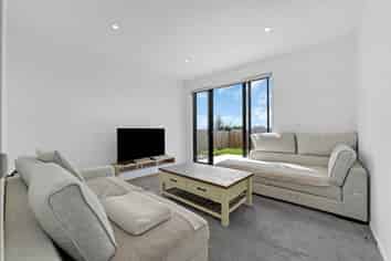 36 Puwha Street, Massey