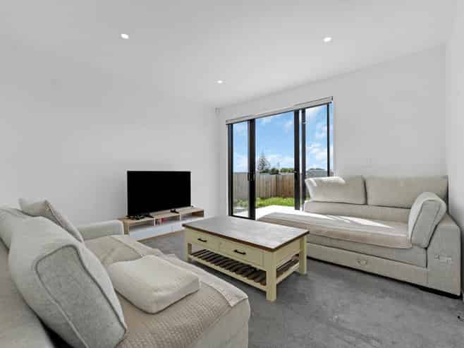 36 Puwha Street, Massey