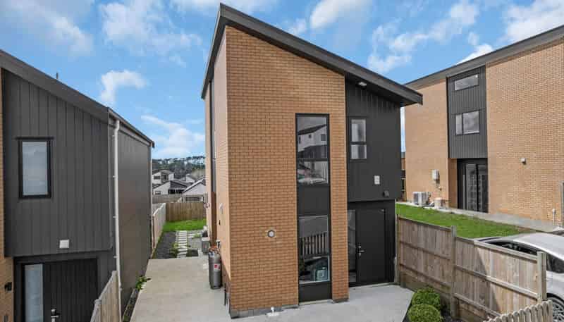 36 Puwha Street, Massey