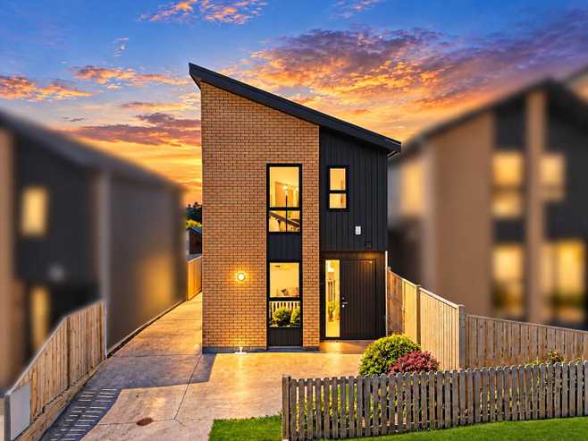 36 Puwha Street, Massey