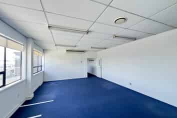 Mount Albert Private Level 1 Office | 80m2