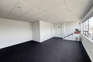 Well Located Level 1 Mount Albert Office | 107m2