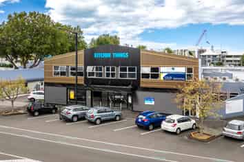 Fully Refurbished Showroom - Napier City Fringe