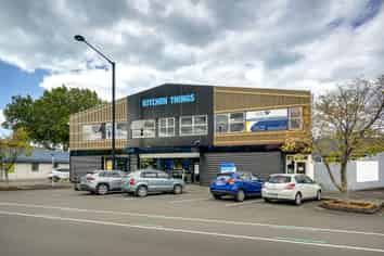 Fully Refurbished Showroom - Napier City Fringe