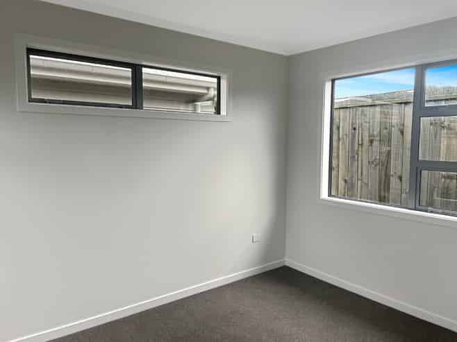 24 Te Ara o Motutawa, Avalon