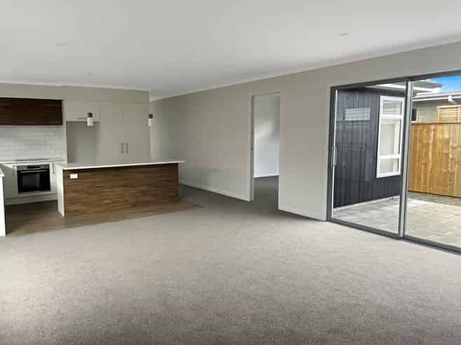 24 Te Ara o Motutawa, Avalon