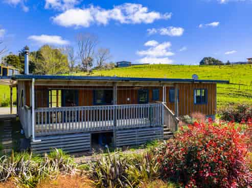 32 Nikau Lane, Maungaturoto