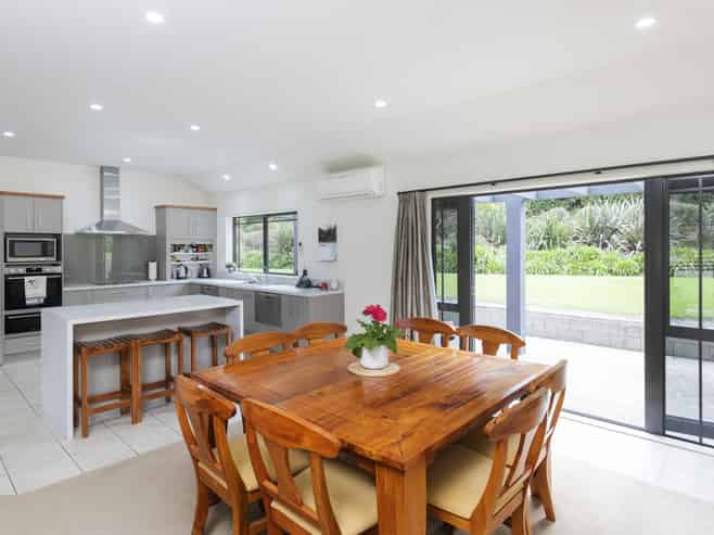 30 Dryden Street, Whataupoko