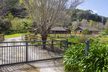 30 Dryden Street, Whataupoko