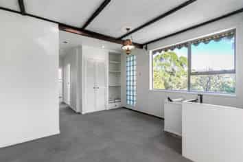 42 Hobby Avenue, Birkdale
