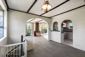 42 Hobby Avenue, Birkdale