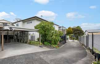 2 Anne Mclean Drive, Bayview
