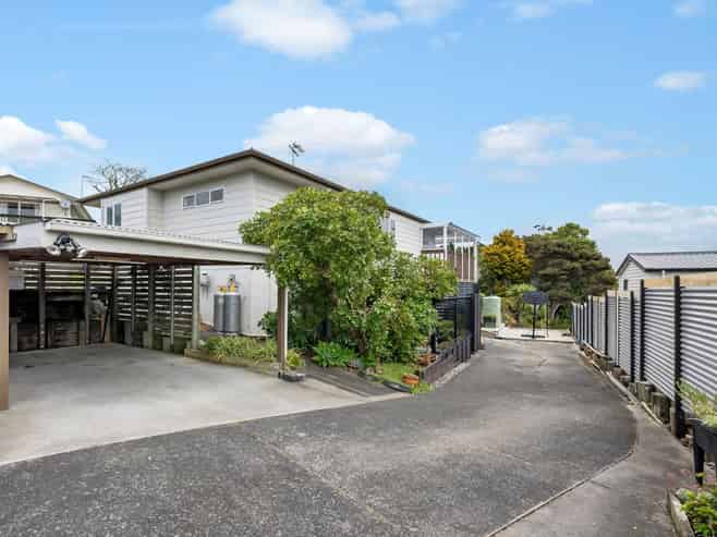 2 Anne Mclean Drive, Bayview