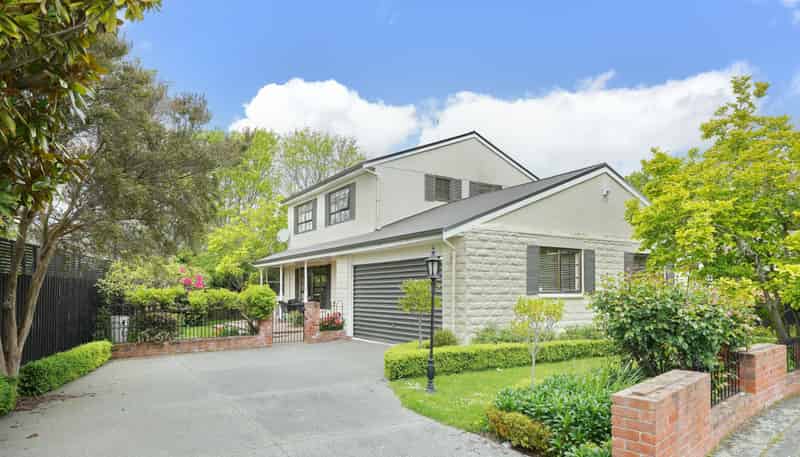 5 Aratoro Place, Mount Pleasant