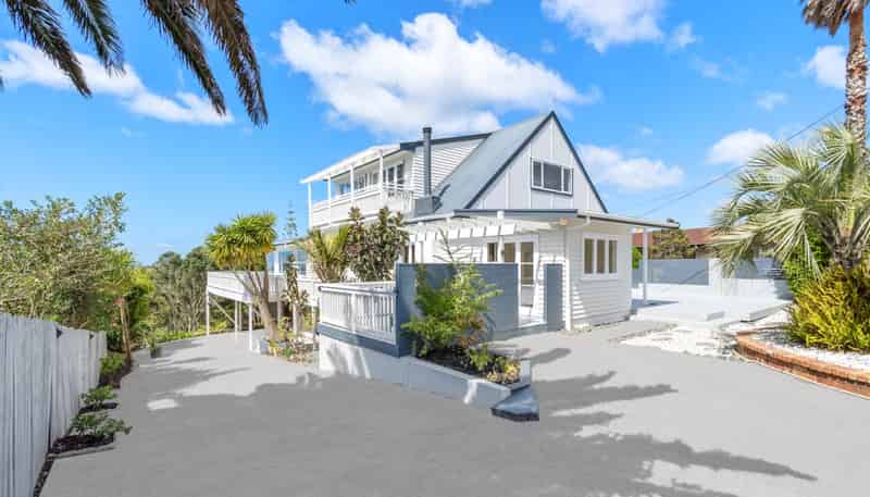 116 Arran Road, Browns Bay