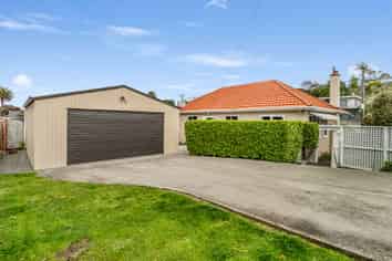 66 Great North Road, Saint Johns Hill