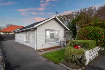 1/170 Waimairi Road, Ilam