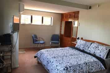11 Portman Road, Mount Wellington